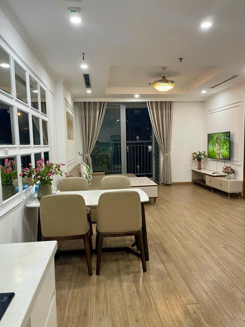 Til-vinhomes Park Hills & Times Elegance Căn hộ
