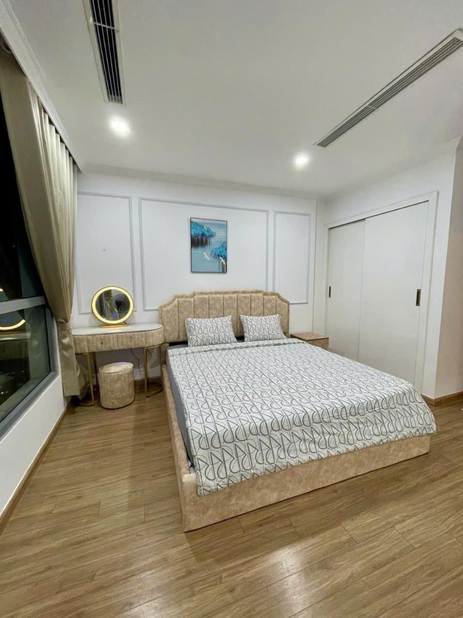 Til-vinhomes Park Hills & Times Elegance